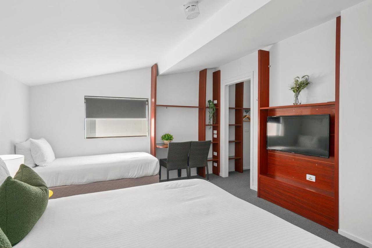וויונג Grand Hotel And Studios מראה חיצוני תמונה